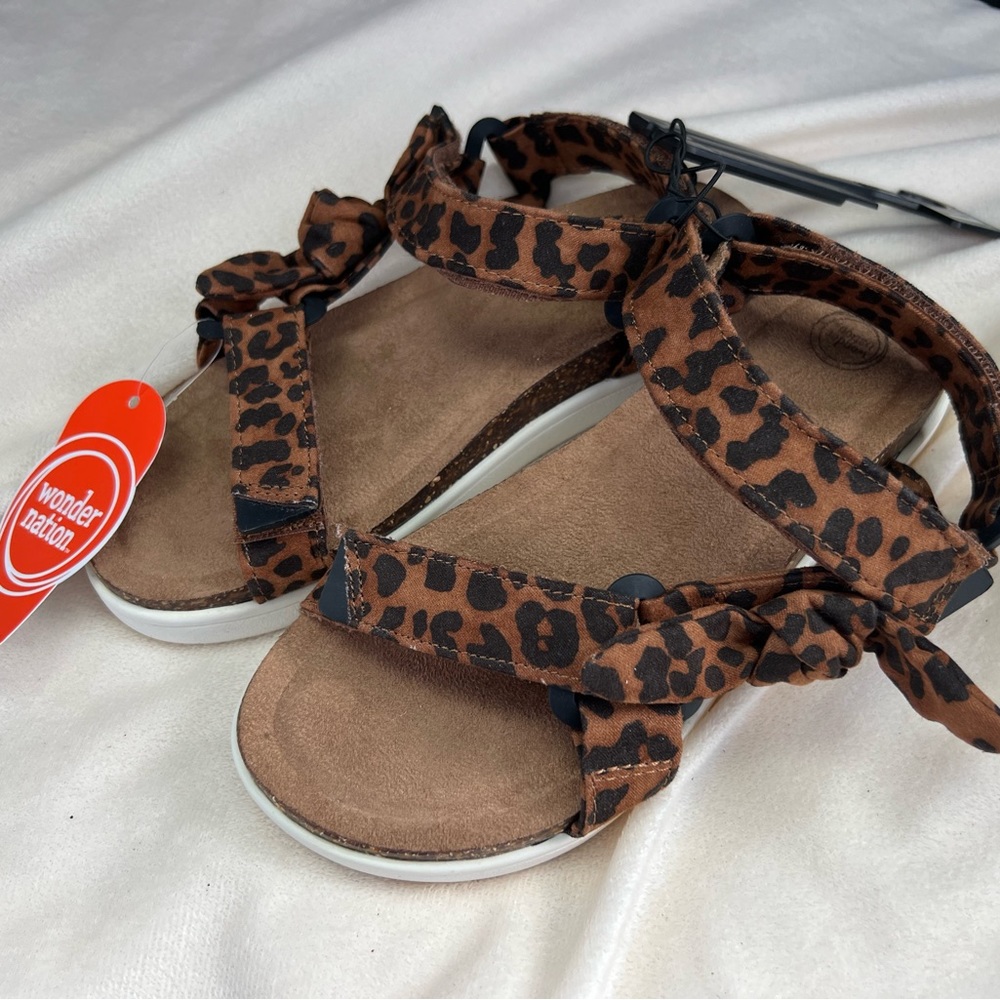 NWT Girls Leopard Velcro Strappy Sandals